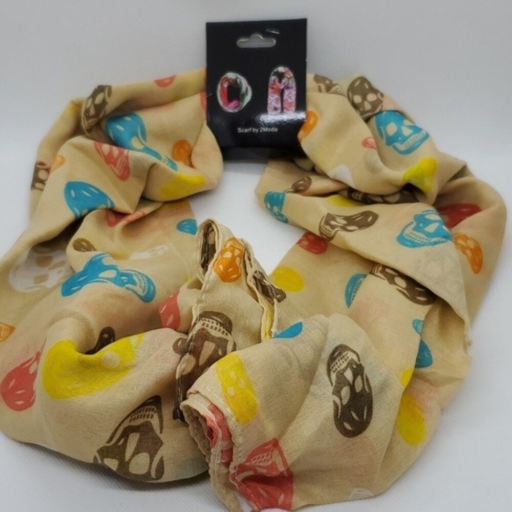 Skull Pattern Scarf